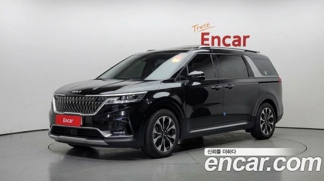 Kia Canival Gasoline 9-Seater Signature