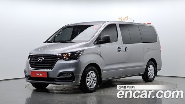 Hyundai Starex Van 5-Sitzer Smart