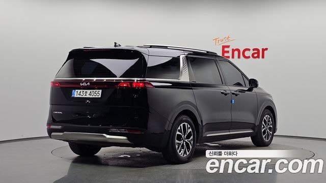 Kia Canival Gasoline 9-Seater Signature