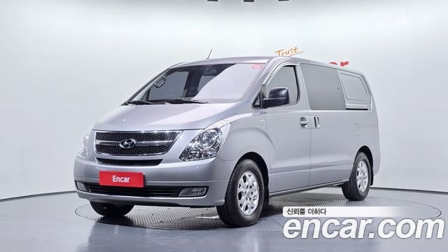 Hyundai Starex 5-Sitzer Van CVX Luxury