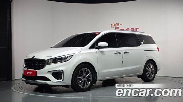 Kia Canival 9-Seater Prestige