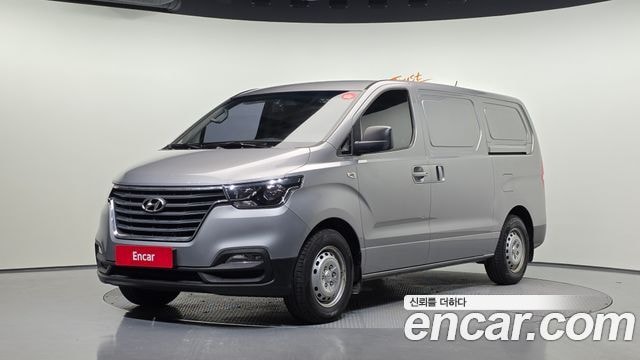 Hyundai Starex Van 3-Sitzer Style