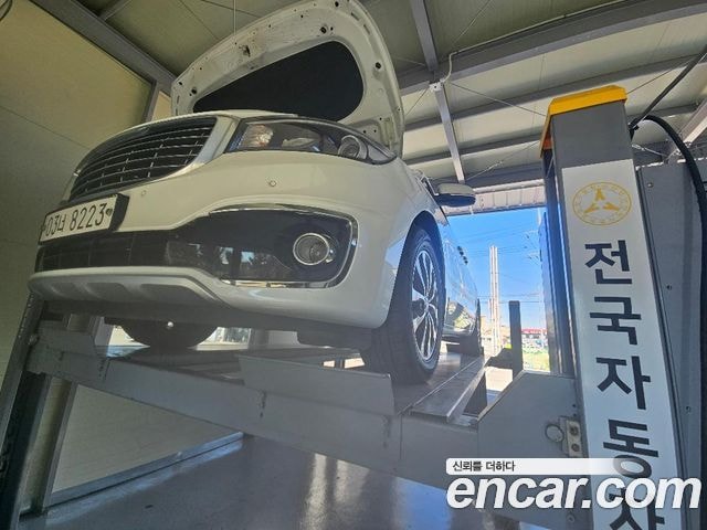 Kia Carnival 9-Sitzer Luxury