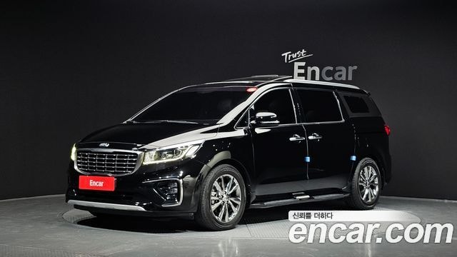 Kia Canival 9-Seater Prestige