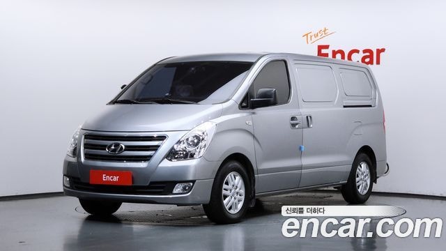 Hyundai Starex 3-Sitzer Van Smart
