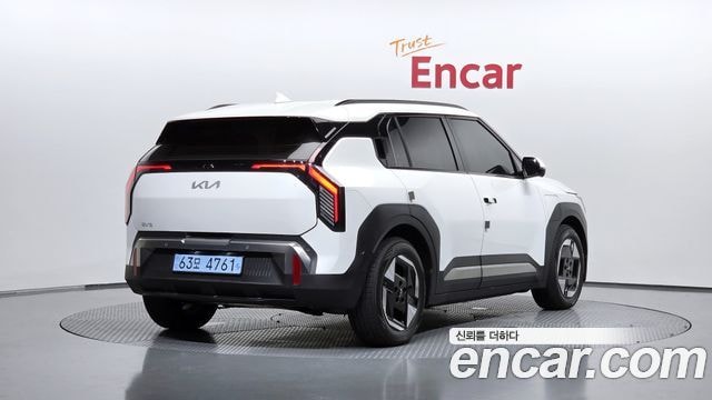 Kia EV3 Long Range 2WD Earth